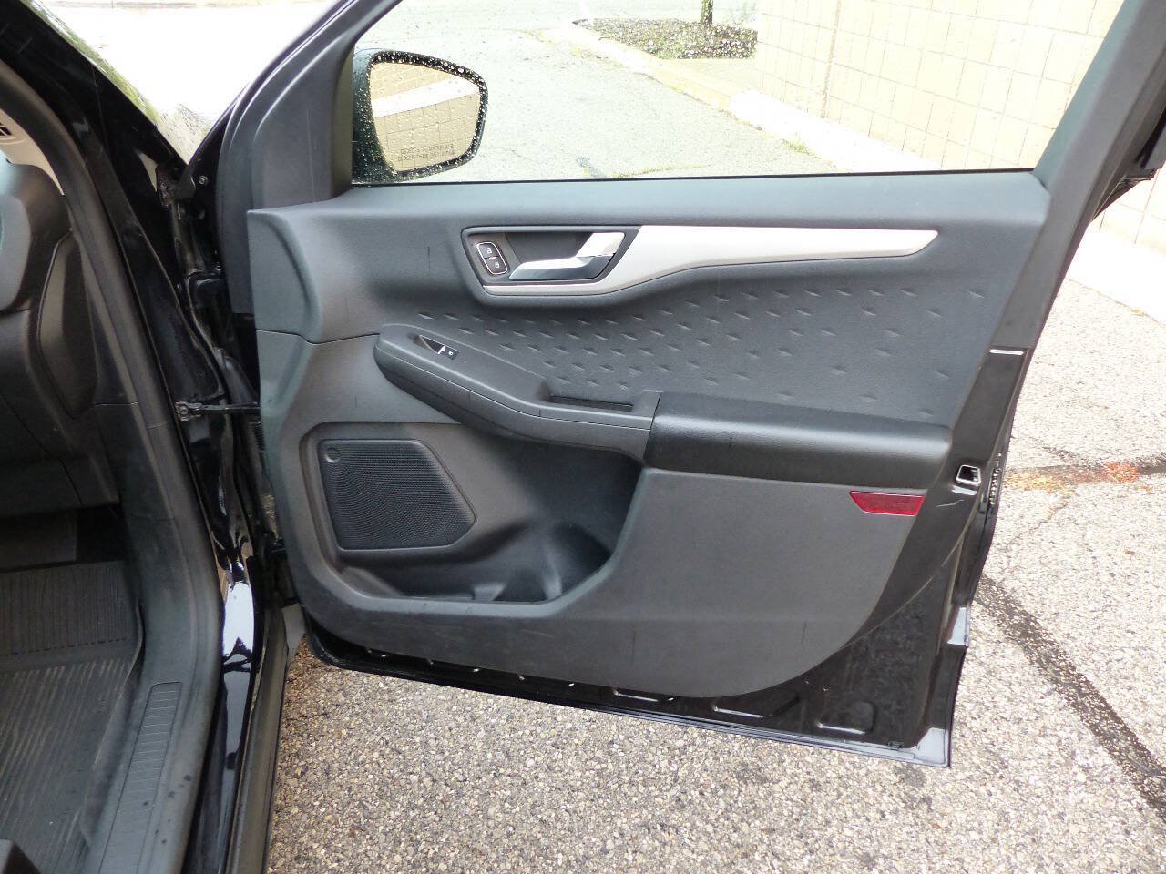 Used 2020 Ford Escape SEL AWD/4WD image 44