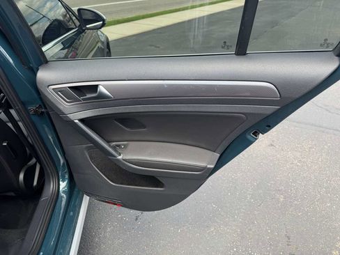 Used 2019 Volkswagen Golf Alltrack S AWD/4WD image 19