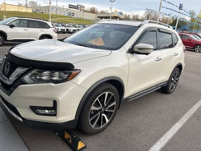 Used 2018 Nissan Rogue SL w/ Premium Package