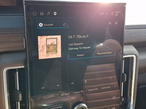 Used 2025 GMC Yukon Denali Ultimate AWD/4WD image 21