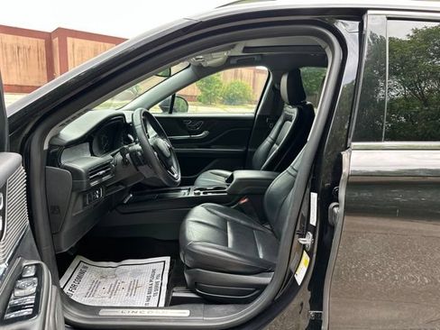 Used 2020 Lincoln Corsair FWD w/ Premium Package image 9