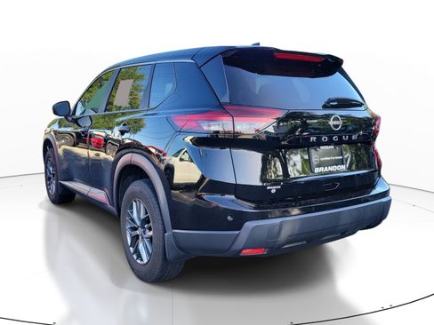 Certified 2024 Nissan Rogue S image 5