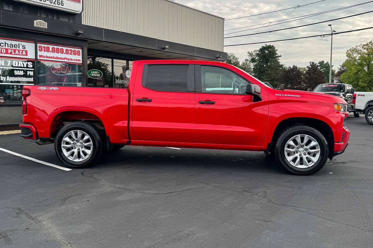 Used 2022 Chevrolet Silverado 1500 Custom AWD/4WD image 3