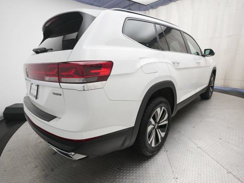 Used 2024 Volkswagen Atlas SE AWD/4WD image 13