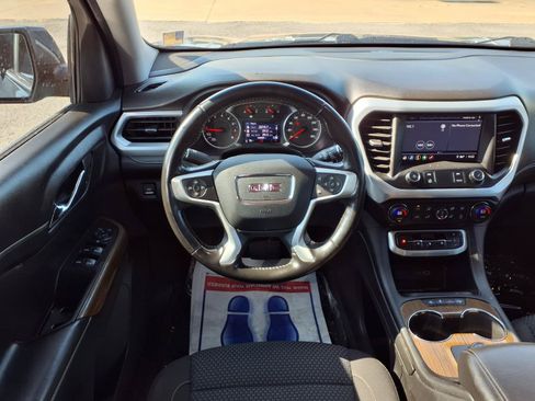 Used 2020 GMC Acadia SLE AWD/4WD image 3