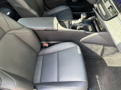 Used 2023 Lexus ES 350 w/ Premium Package FWD image 38