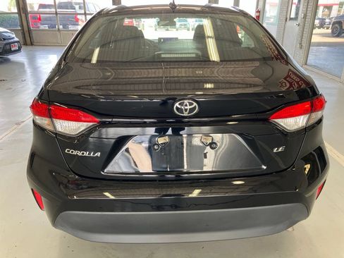 Used 2024 Toyota Corolla LE FWD image 5