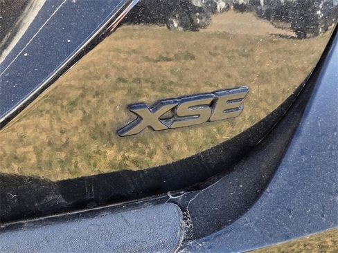 Used 2023 Toyota Camry XSE image 3