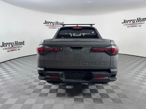 Used 2022 Hyundai Santa Cruz SEL w/ Activity Package image 10