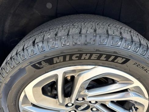Used 2025 Lincoln Navigator L Reserve AWD/4WD image 10