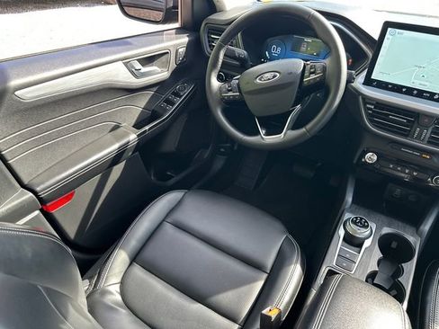 Used 2025 Ford Escape Platinum AWD/4WD image 21
