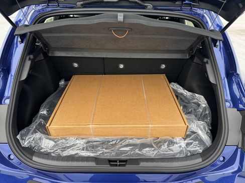 New 2026 Toyota Corolla SE image 9