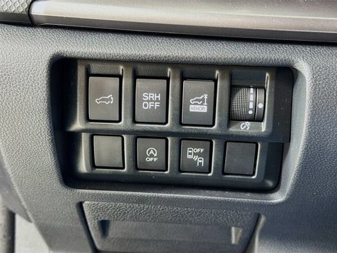 Used 2022 Subaru Forester Premium AWD/4WD image 18