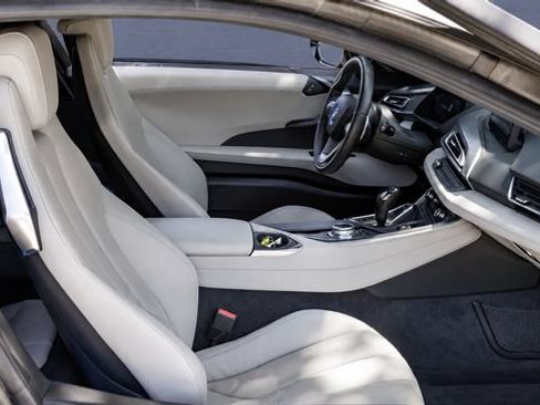 Used 2014 BMW i8 AWD/4WD image 10