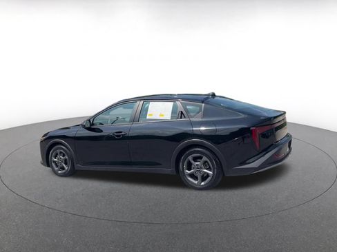 Used 2025 Kia K4 FWD image 10