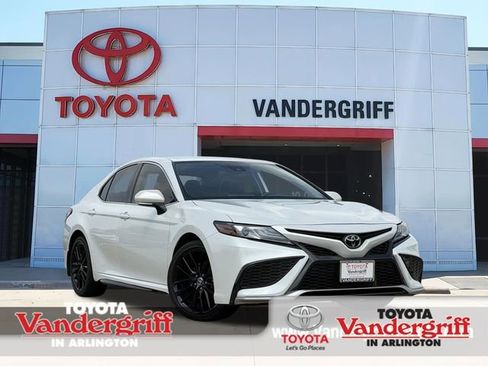 Used 2023 Toyota Camry XSE image 1