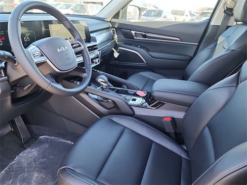 New 2025 Kia Telluride S image 11
