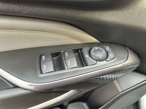 Used 2024 Chevrolet Trax ACTIV w/ Sunroof Package FWD image 13