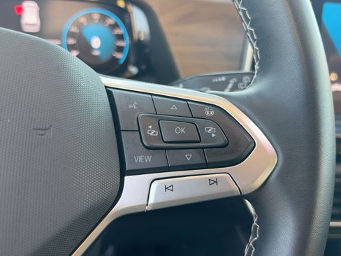 Used 2024 Volkswagen Atlas SE image 19