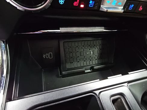 Used 2025 Ford F150 King Ranch w/ FX4 Off-Road Package image 24