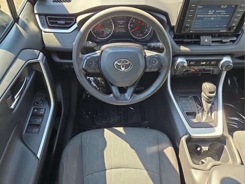 Used 2020 Toyota RAV4 XLE w/ All Weather Liner Package AWD/4WD image 9