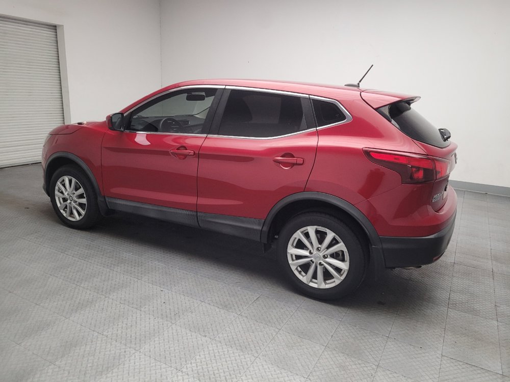 Used 2018 Nissan Rogue Sport S w/ S Appearance Package FWD image 3