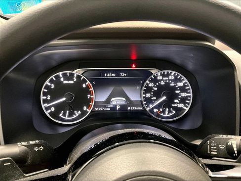 Used 2022 Nissan Rogue SV AWD/4WD image 13