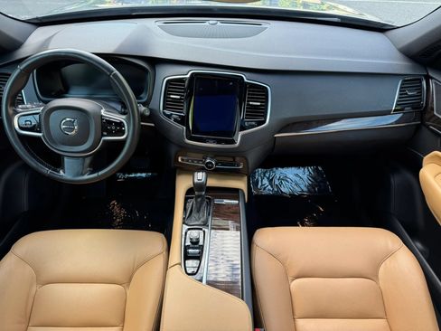Used 2017 Volvo XC90 T6 Momentum w/ Vision Package AWD/4WD image 21