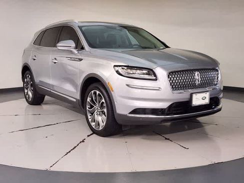 Used 2023 Lincoln Nautilus Reserve w/ Equipment Group 201A FWD image 10