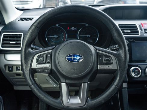 Used 2018 Subaru Forester 2.5i Premium image 9