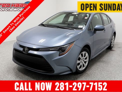 Used 2024 Toyota Corolla LE image 1