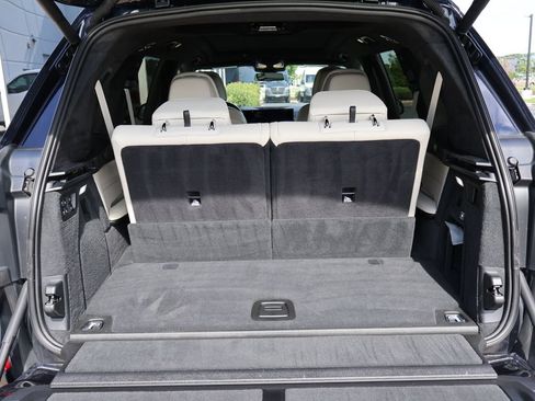Used 2023 BMW X7 xDrive40i w/ M Sport Package AWD/4WD image 84