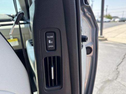 Certified 2026 Honda Odyssey Touring image 26