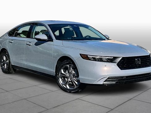 New 2026 Honda Accord EX-L image 2