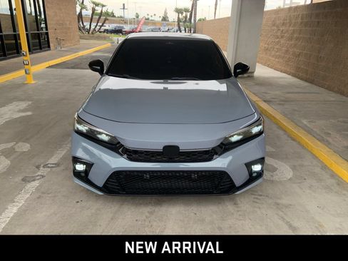 Used 2022 Honda Civic Sport image 2