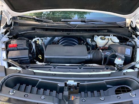 Used 2021 GMC Yukon SLT w/ SLT Premium Package image 32