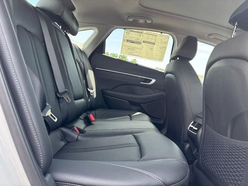 New 2025 Hyundai Sonata Limited FWD image 5