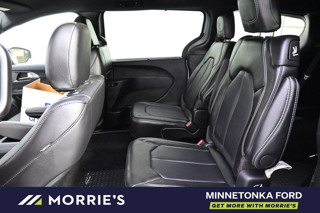 Used 2026 Chrysler Pacifica Select w/ S Appearance Package FWD image 23