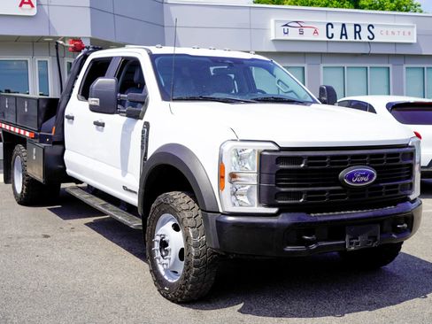 Used 2024 Ford F550 4x4 Crew Cab Super Duty image 8