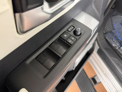 Used 2023 Toyota Tundra Capstone AWD/4WD image 18