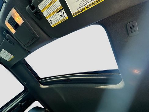 Used 2016 Ford F250 Lariat w/ Lariat Ultimate Package image 22