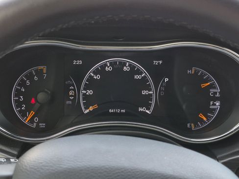 Used 2020 Jeep Grand Cherokee Altitude image 12