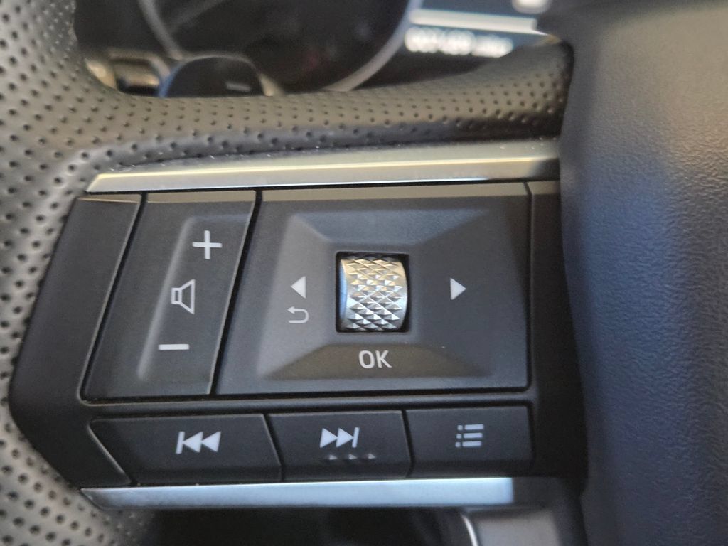Used 2026 Mitsubishi Outlander LE AWD/4WD image 38