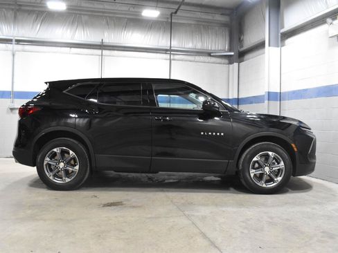 Used 2025 Chevrolet Blazer LT FWD image 25