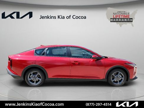 New 2026 Kia K4 FWD image 3