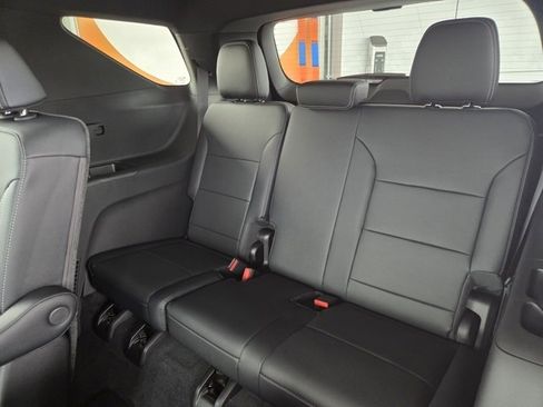 New 2026 Chevrolet Traverse LT w/ Sun and Wheel Package image 20