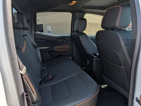 New 2026 GMC Canyon AT4 w/ Technology Plus Package AWD/4WD image 25