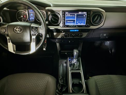 Used 2021 Toyota Tacoma TRD Off-Road image 26