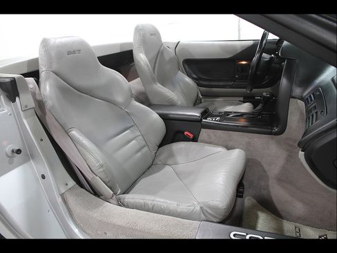 Used 1996 Chevrolet Corvette Convertible RWD image 17