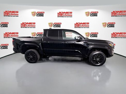 Certified 2024 Toyota Tacoma SR w/ SR Upgrade Package AWD/4WD image 16